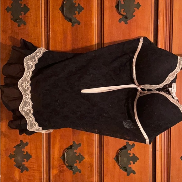 Lace night time top - Picture 6 of 6